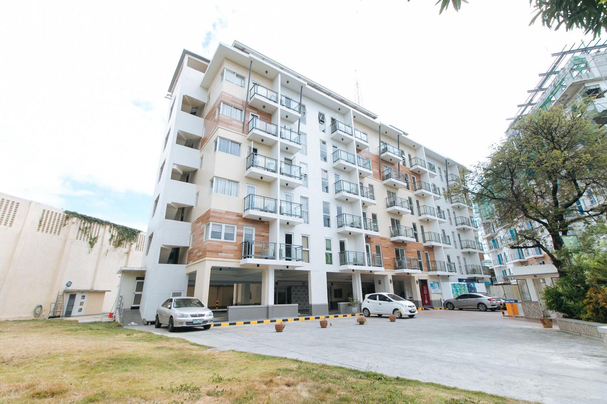 Reddoorz Plus At Alpina Heights Paranaque Paranaque City Exterior photo
