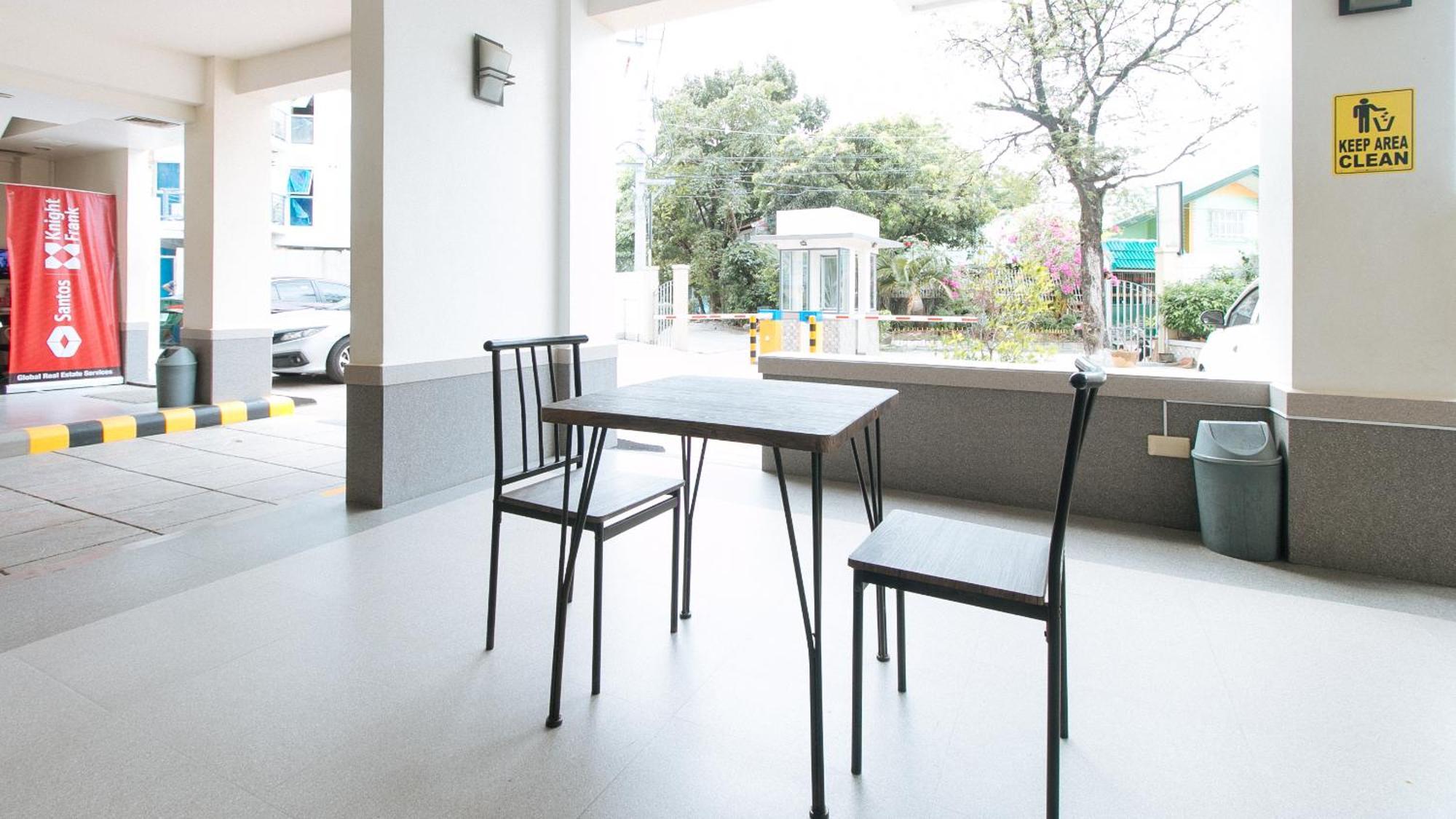 Reddoorz Plus At Alpina Heights Paranaque Paranaque City Exterior photo
